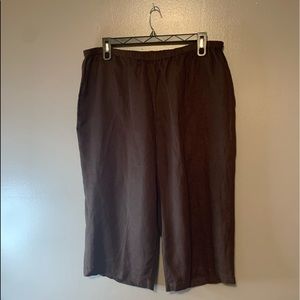 JM collection brown crop pants